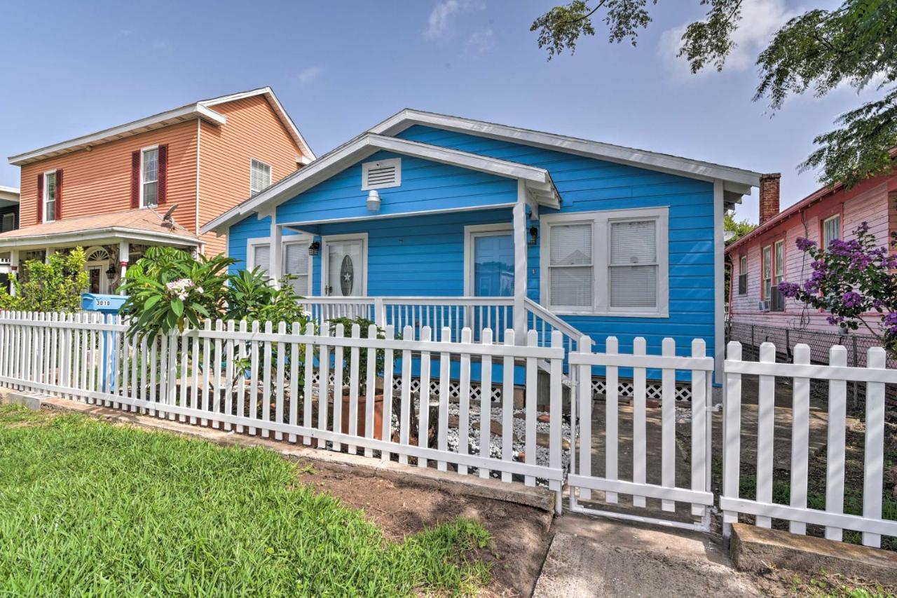 Bright Galveston Bungalow Half Mi To Pleasure Pier Exteriér fotografie